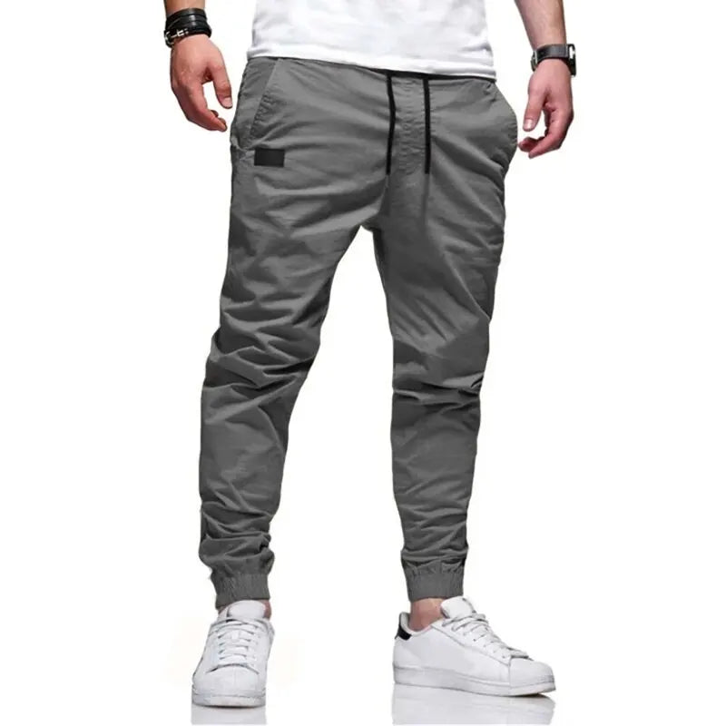 Carson™ | Einfarbige Twill-Jogginghose mit Kordelzug und elastischen Schrägtaschen